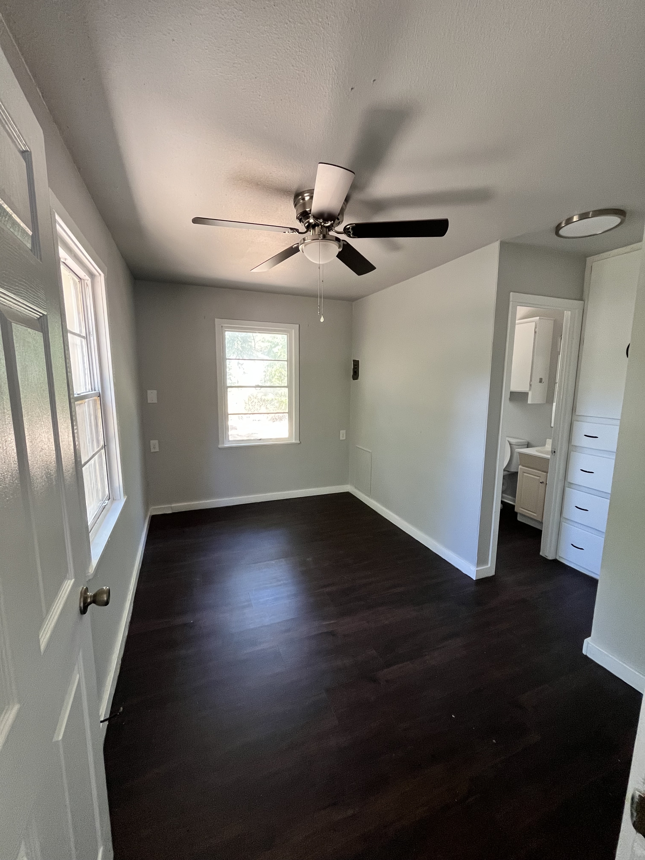 910 Southwest 7th Street - 1